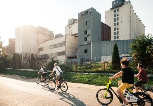 Región Trnava otvára novú sezónu cyklu Nepoznané miesta bezplatnou cykloprehliadkou v Špačinciach. V sobotu 16. mája povedie účastníkov architekt a sprievodca Miroslav Beňák po stopách mlynárstva na Krupskom potoku a Trnávke. Zdroj: Región Trnava